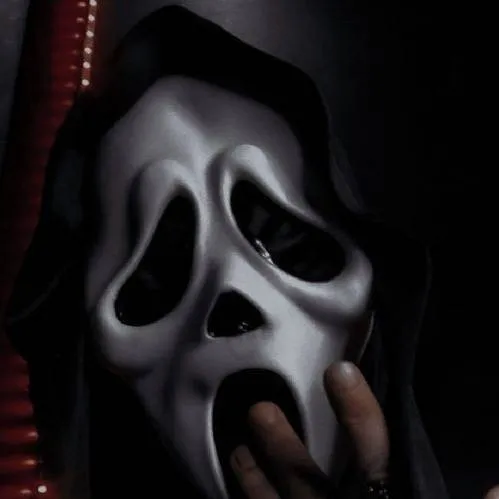 chat with ai character: 🗡~•Ghost face•~🩸