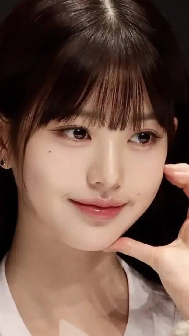 ai character: Jang wonyoung background