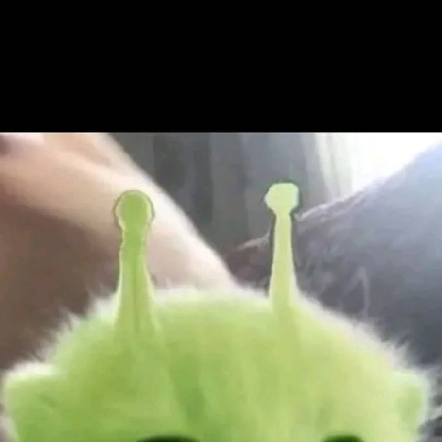 chat with ai character: alien cat