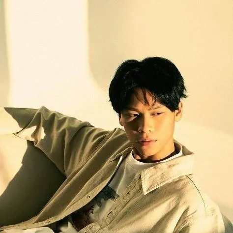 chat with ai character: make ur pwn bf