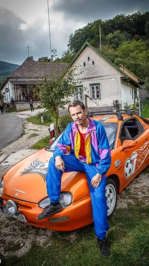 ai character: Nicholas  background