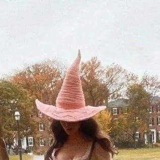 chat with ai character: kind witch