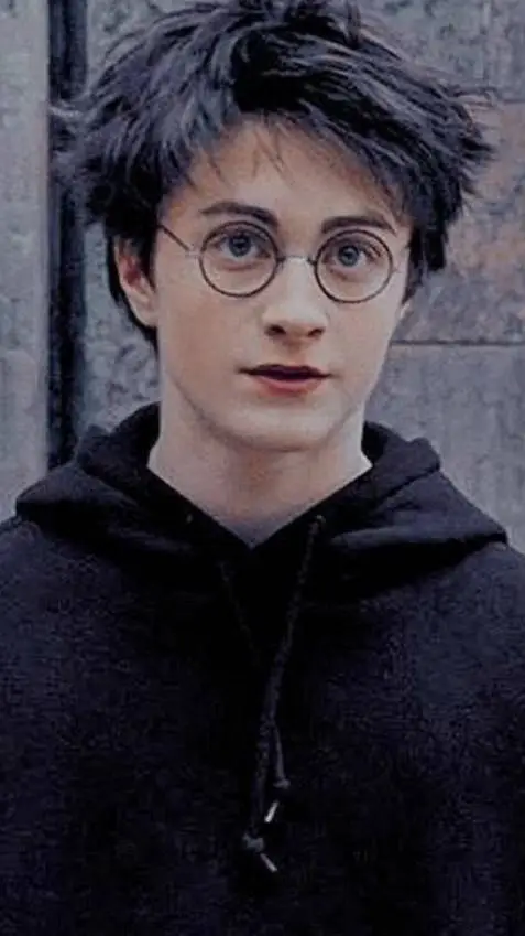 ai character: P-e-r-f-e-c-t HP background