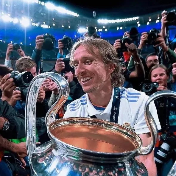 chat with ai character: Luka Modric 10