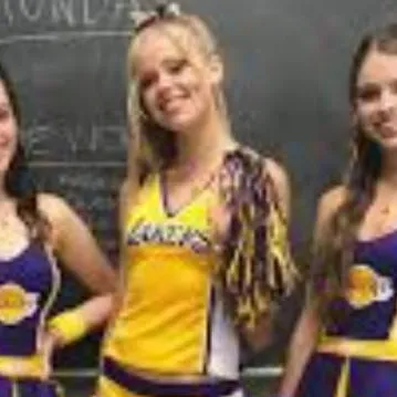 chat with ai character: sam yasmine moon