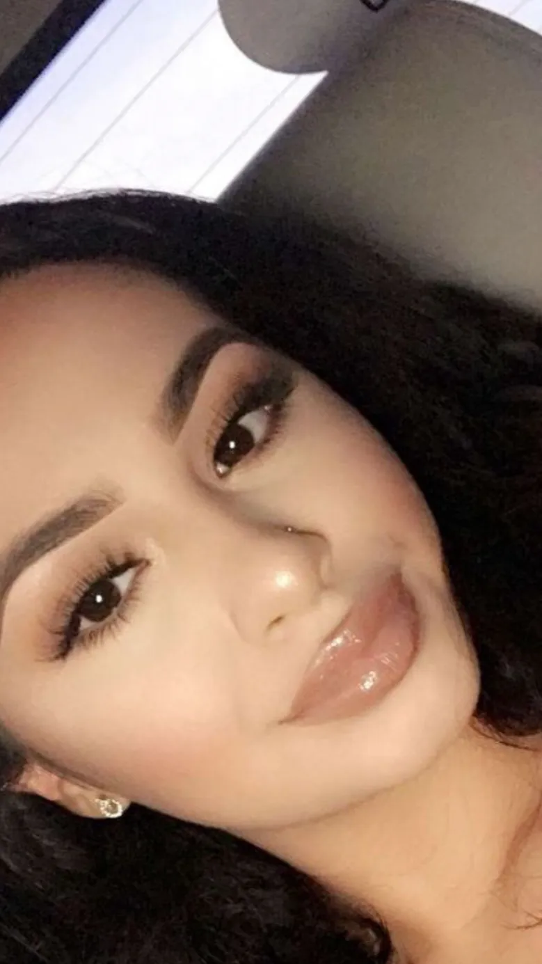 ai character: Ava background