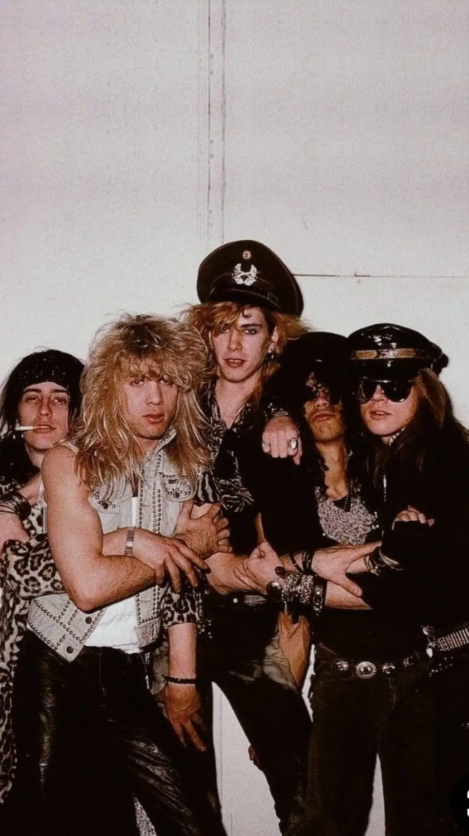 ai character: Guns N' Roses background