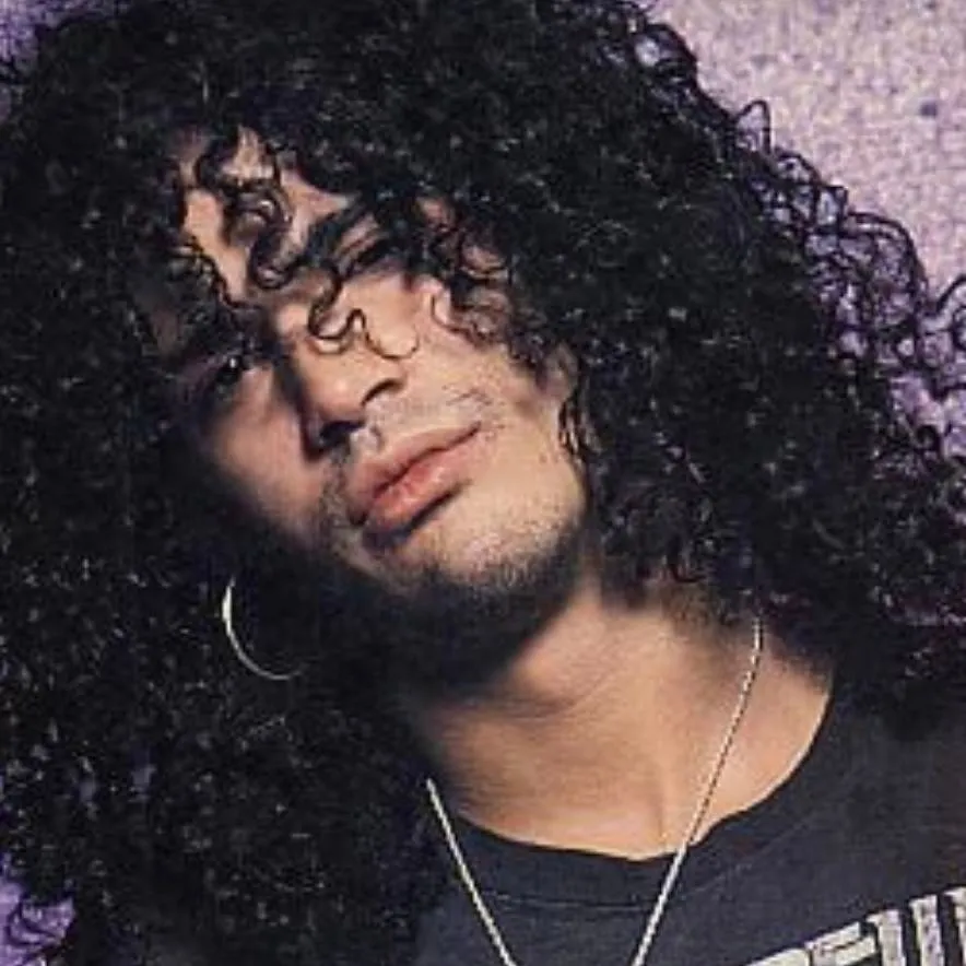 chat with ai character: Slash/Saul Hudson