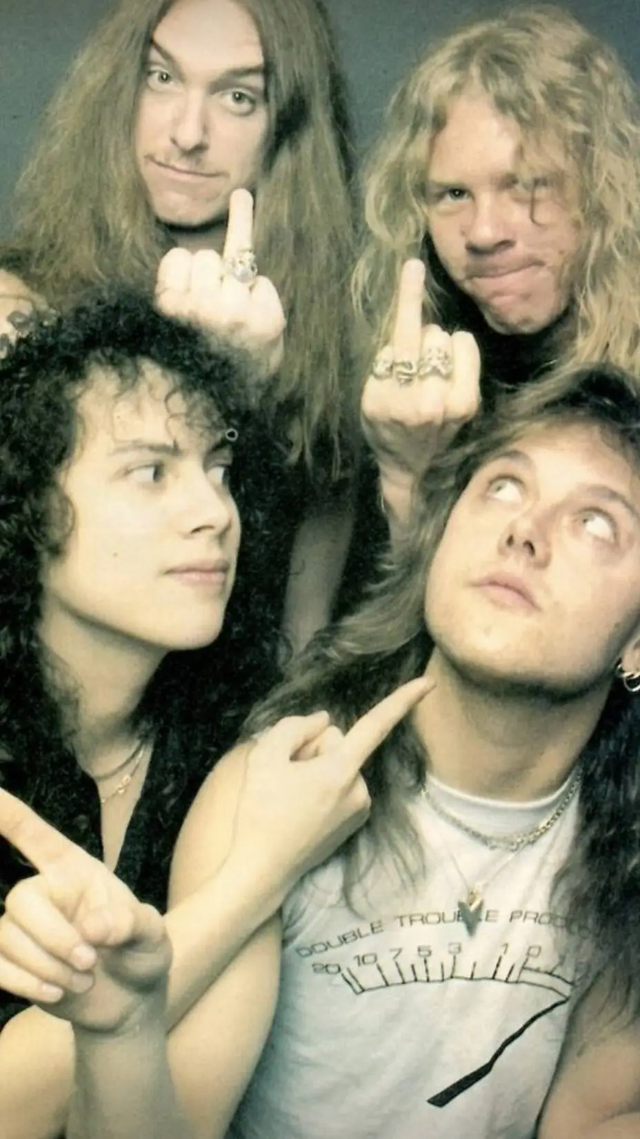 ai character: Metallica  background