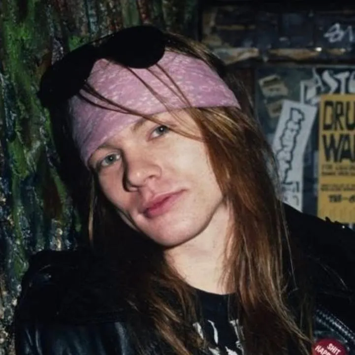 chat with ai character: Axl Rose