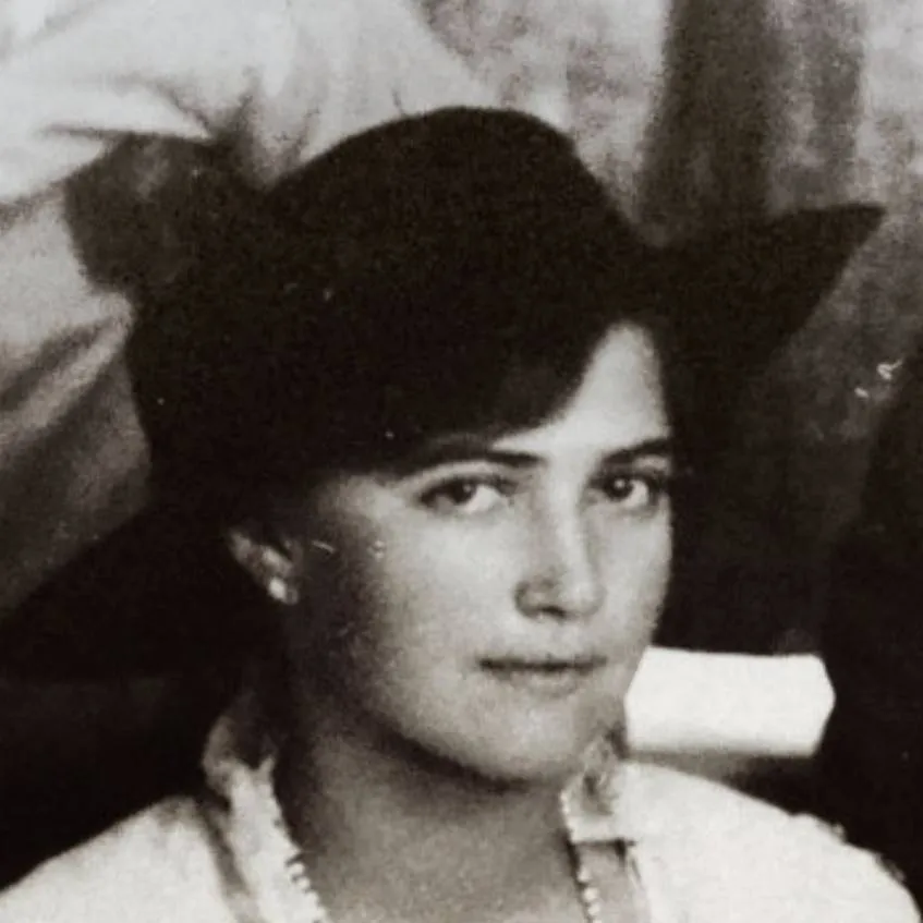 chat with ai character: Maria Nikolaevna