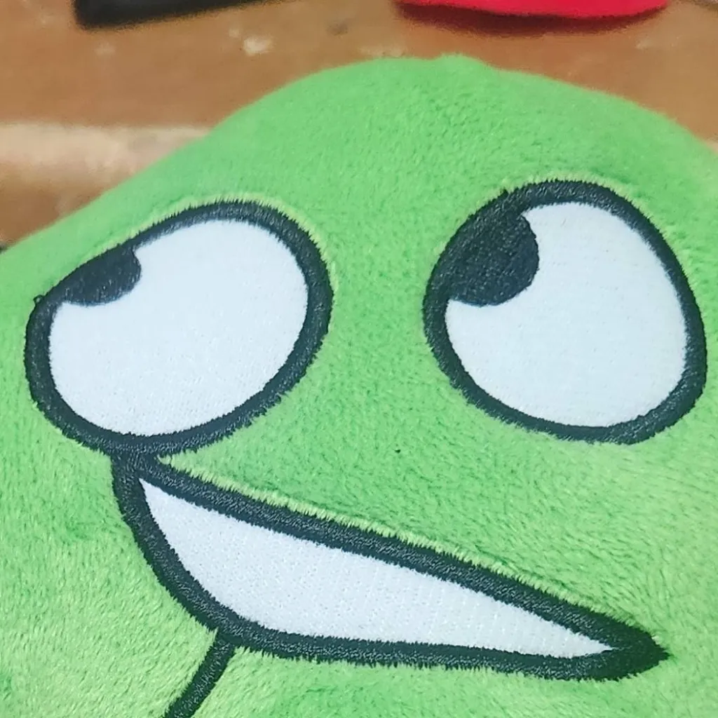 chat with ai character: Dandys world run