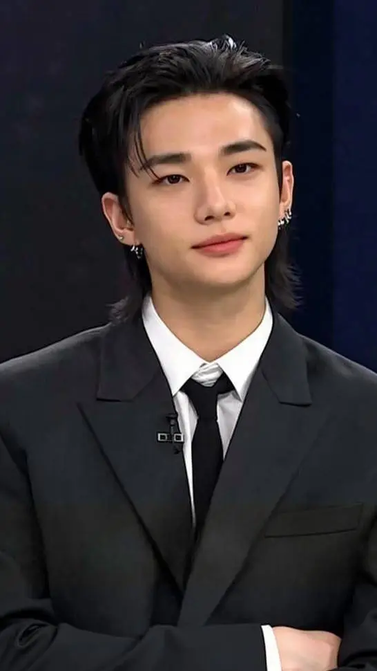 Talkie AI - Chat with HYUNJIN (fiance)