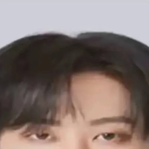 chat with ai character: changbin salon