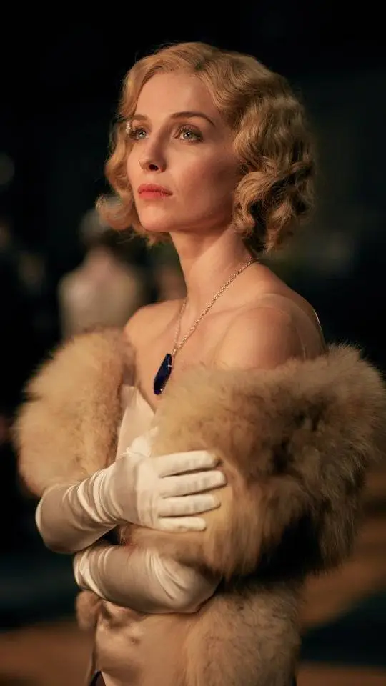 ai character: Grace Shelby background
