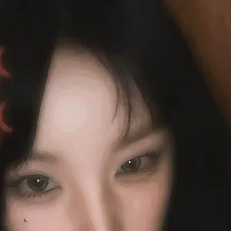 chat with ai character: Yuki