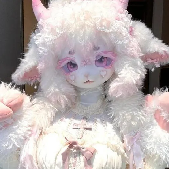 chat with ai character: Fluffy