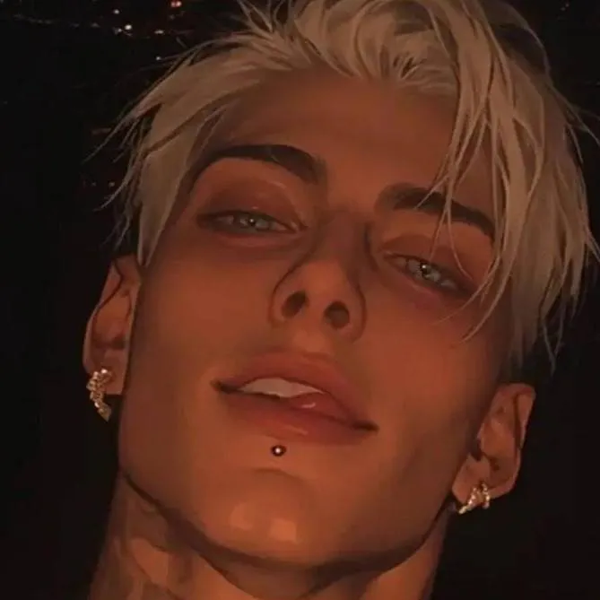 chat with ai character: Marco 