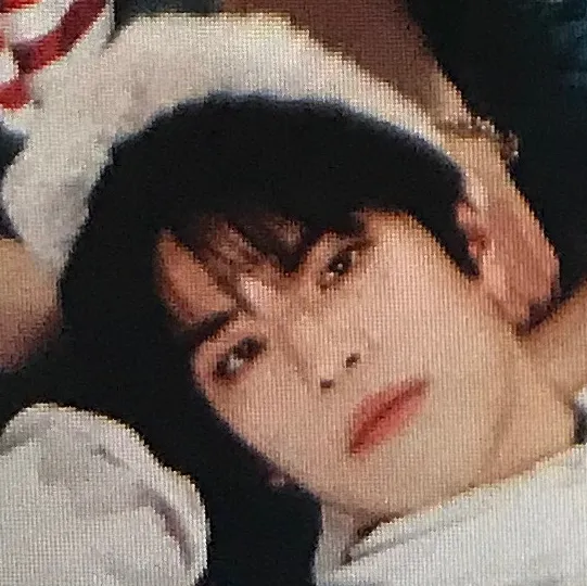 chat with ai character: Stray kids 