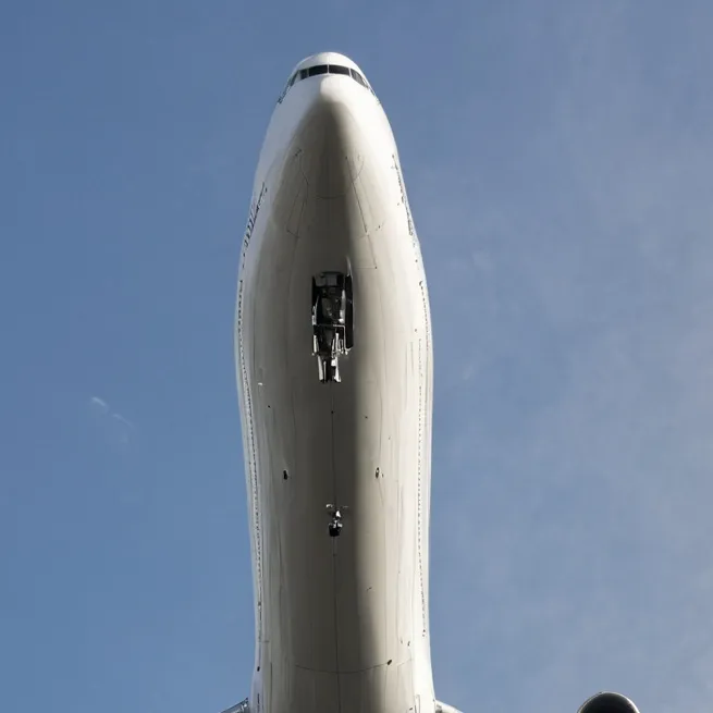 chat with ai character: New B 747X 100