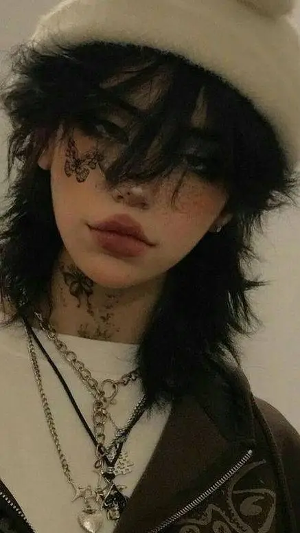 ai character: Isabel  background