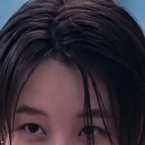 chat with ai character: Se-Mi