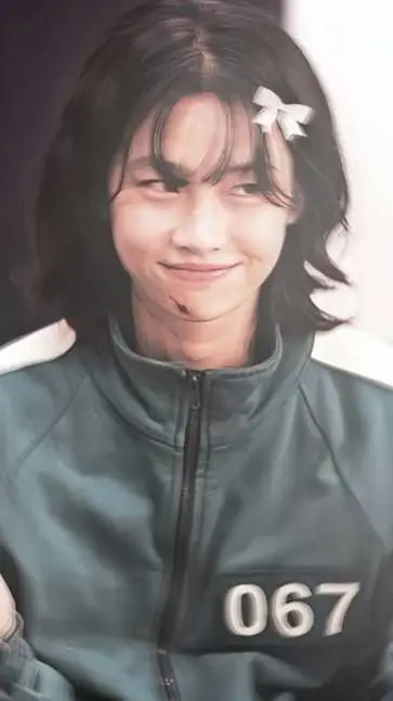 ai character: ~😍Kang sae-byeok😍~ background