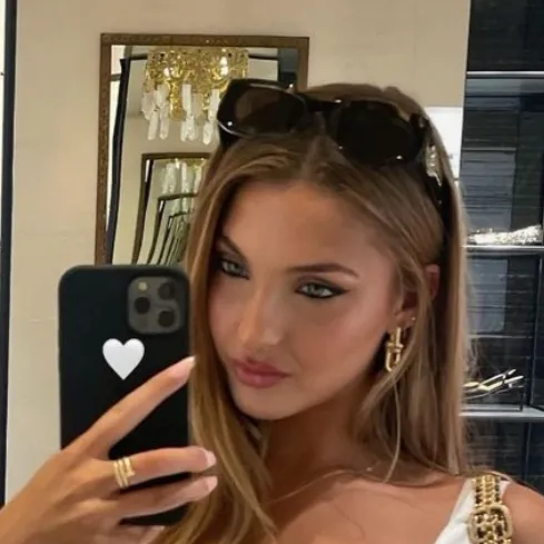 Chat with Lexi - text or voice, Enjoy AI Chat Free & Safe