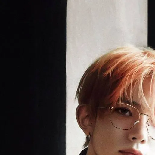 chat with ai character: Heeseung