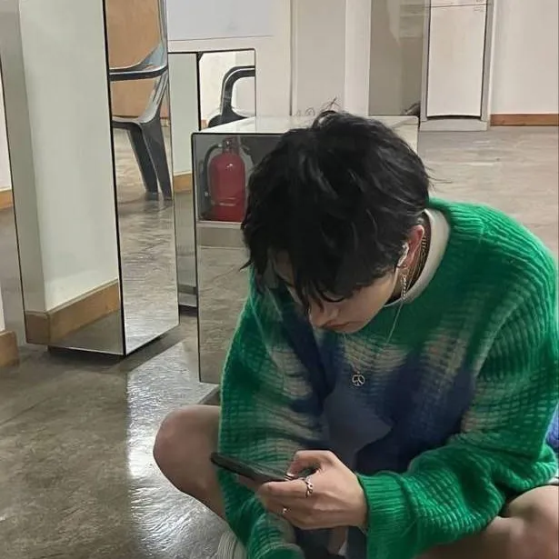 chat with ai character: Heeseung