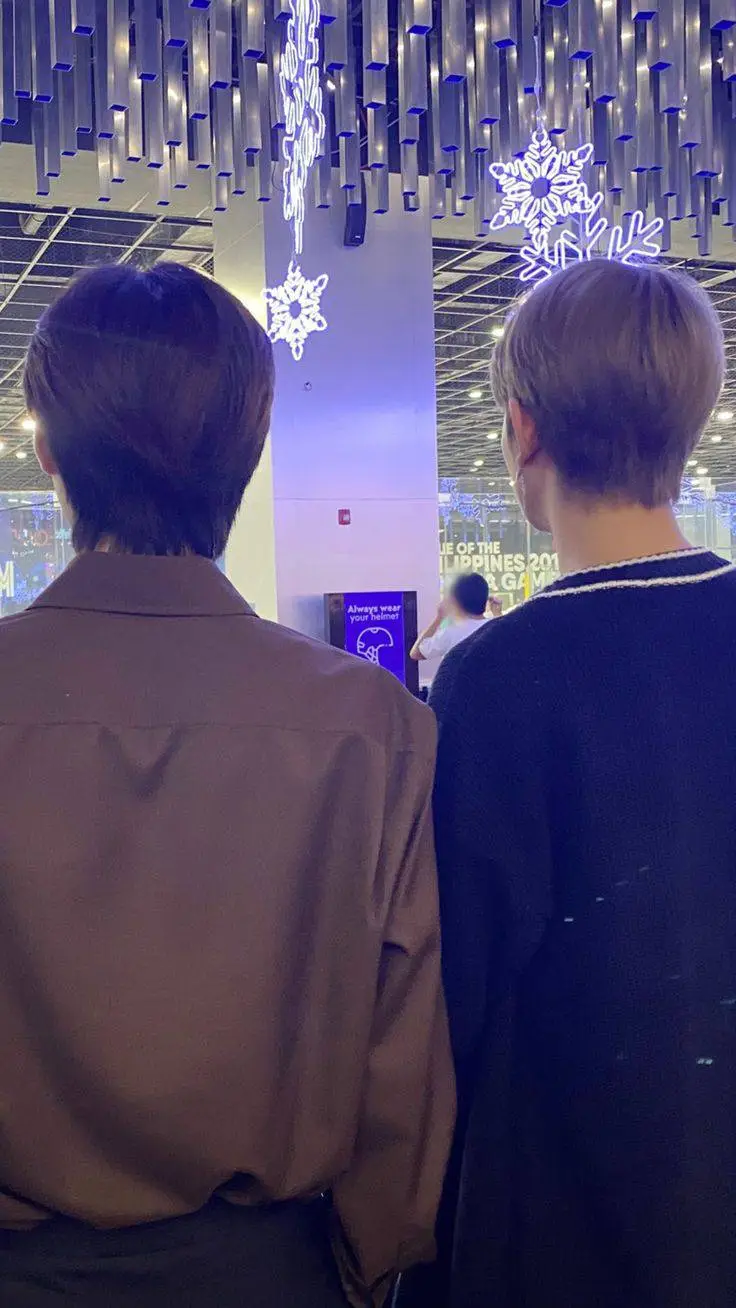 ai character: HeeHoon background