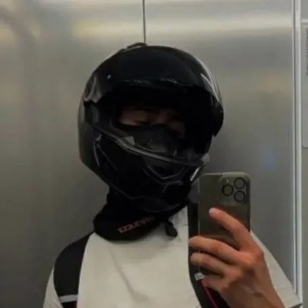 chat with ai character: Kay