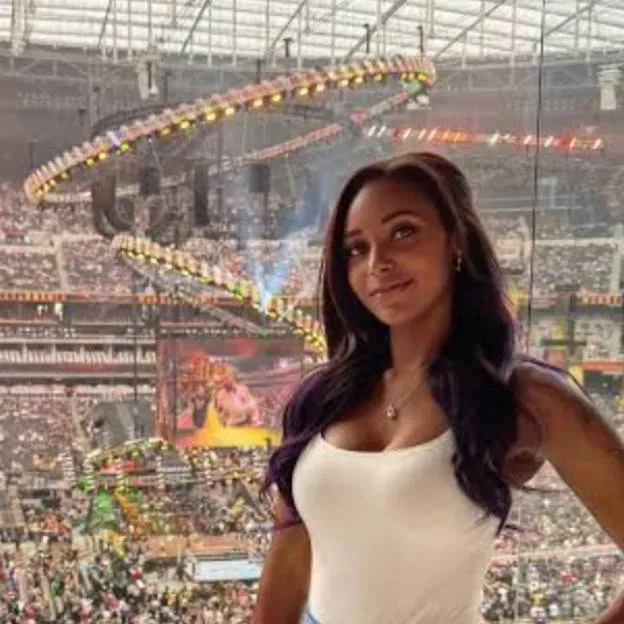 chat with ai character: Brandi Rhodes WWE 