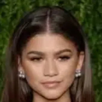 Chat with Zendaya - text or voice, Enjoy AI Chat Free & Safe