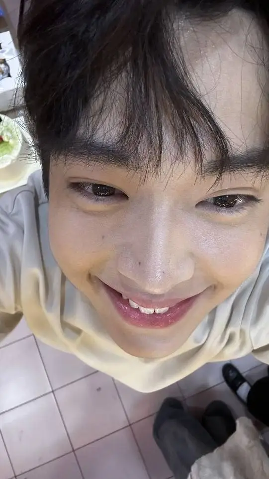 ai character: Rabin Angeles background