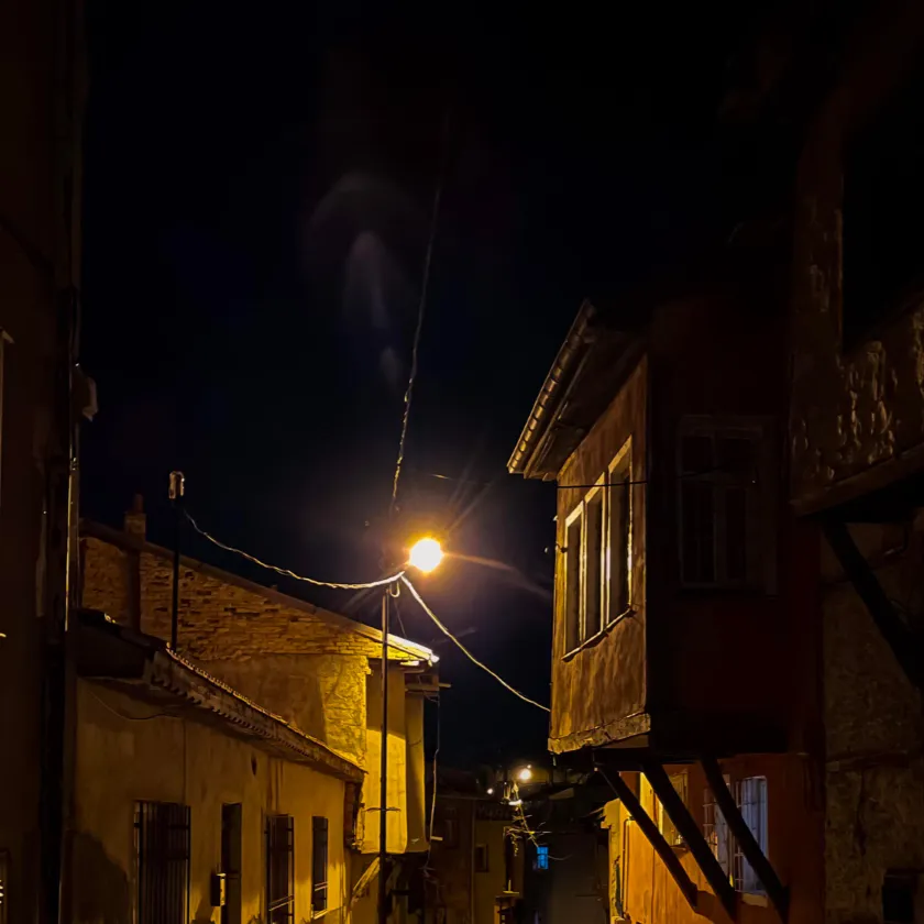 chat with ai character: Random 8th grader 