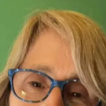 chat with ai character: That vegan teacher