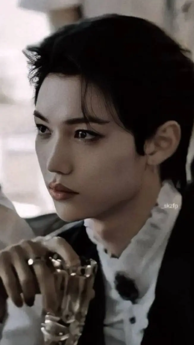 ai character: Felix background