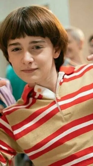 ai character: Noah Schnapp  background