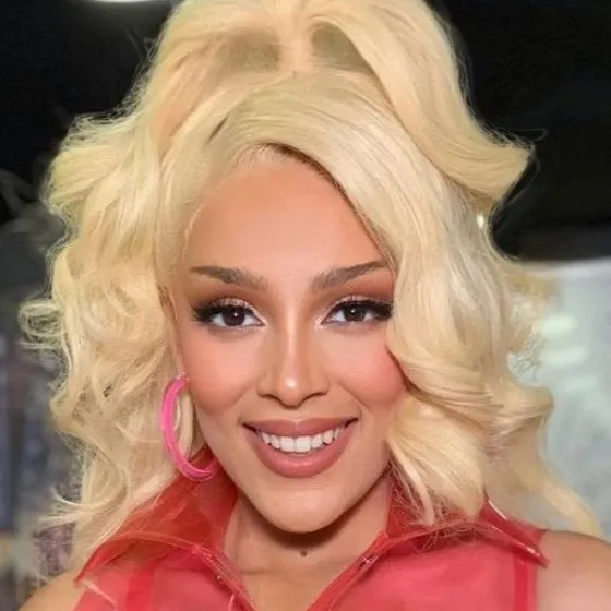 chat with ai character: Doja Cat
