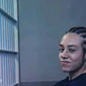 chat with ai character: carl