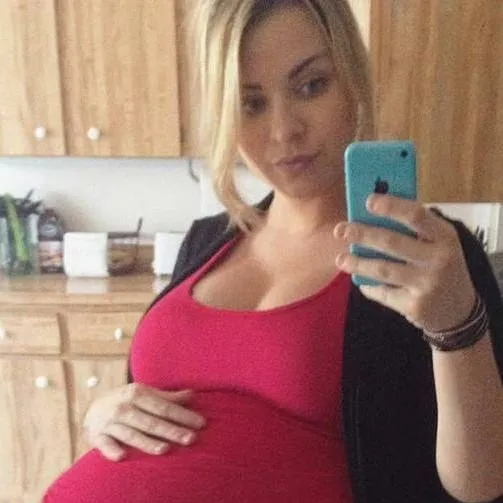 chat with ai character: Linda Swallow 