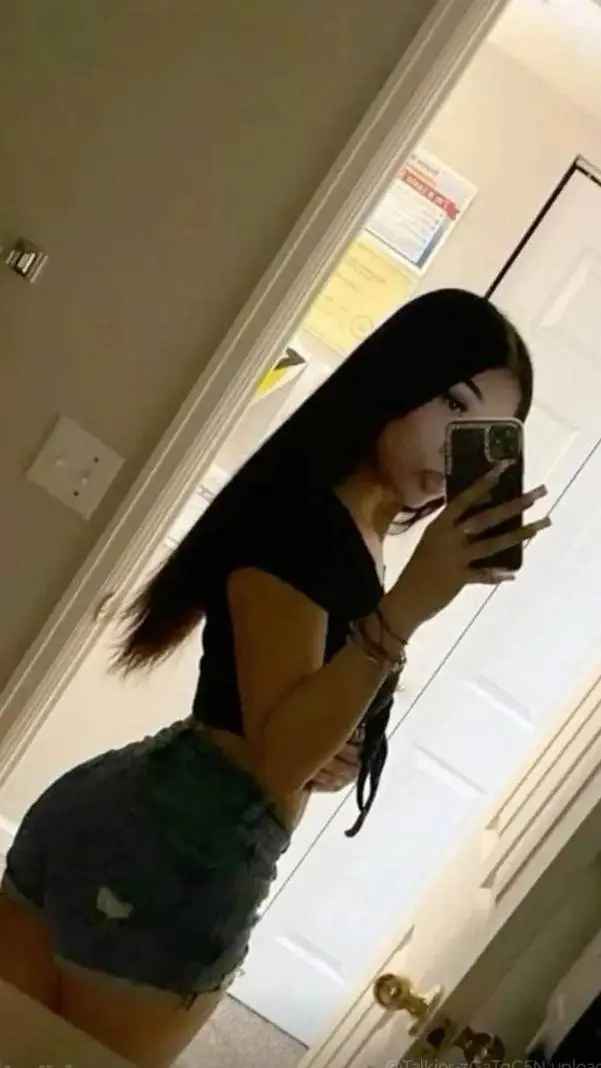 ai character: Valerie  background