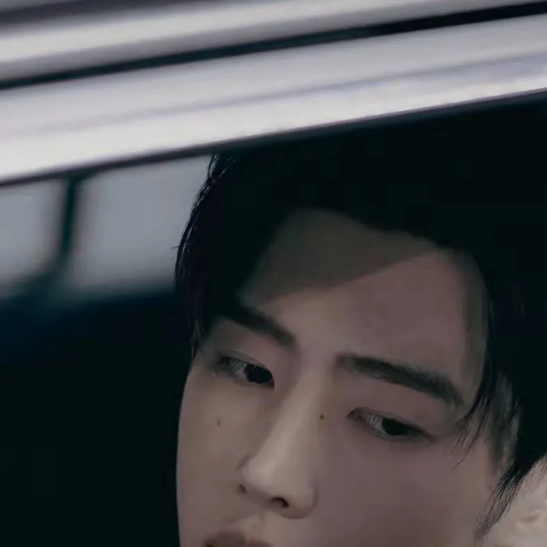 chat with ai character: Sunghoon