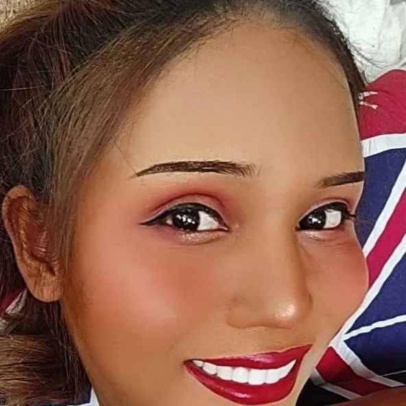 chat with ai character: Maezera 