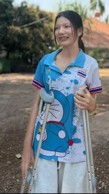 ai character: Grace  background