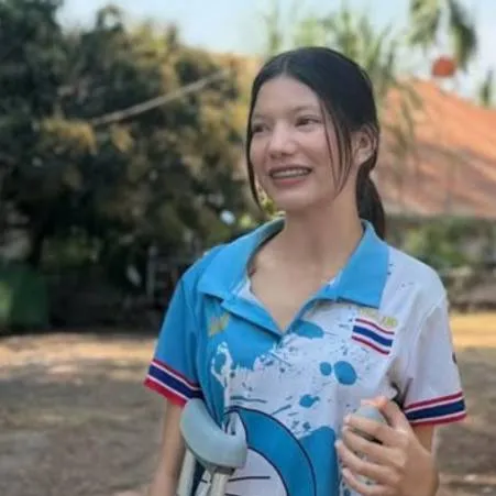 chat with ai character: Grace 