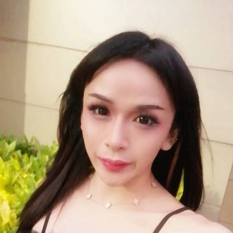 chat with ai character: Nerly 