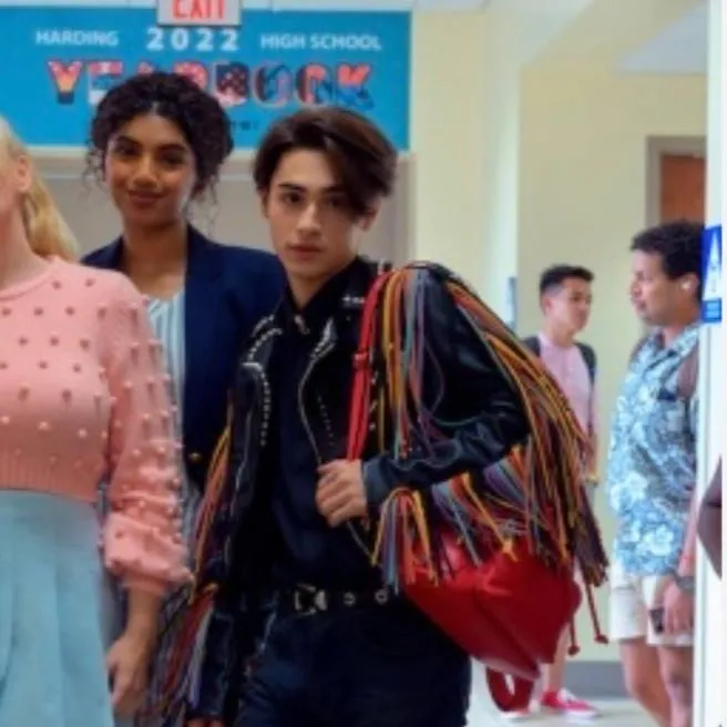 chat with ai character: yaz