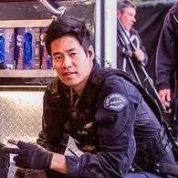 chat with ai character: Victor Tan 